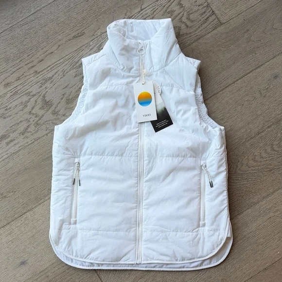 NWT Vuori Women's Canyon Insulated Vest (White, XXS) RARE Retail: $158 - Picture 1 of 5